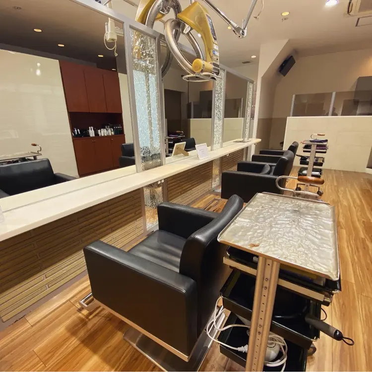 DOI   HAIR MAKE MODEの内観・外観2