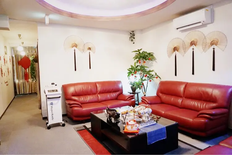 千の手 【リラク&エステ ハイパーナイフ痩身】の内観・外観1