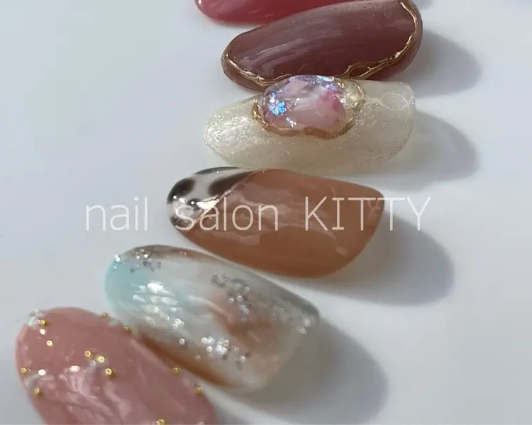 nail salon KITTYの内観・外観2