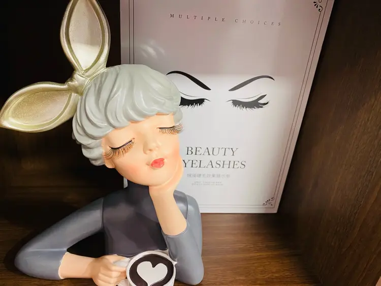 ミスターラッシュの内観・外観1