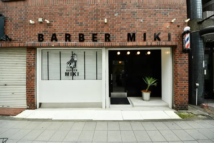 BARBER MIKIの内観・外観1