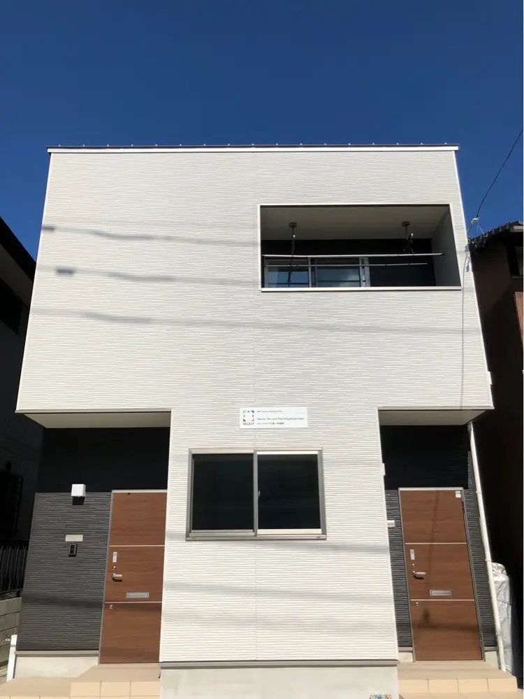 Re-の内観・外観1