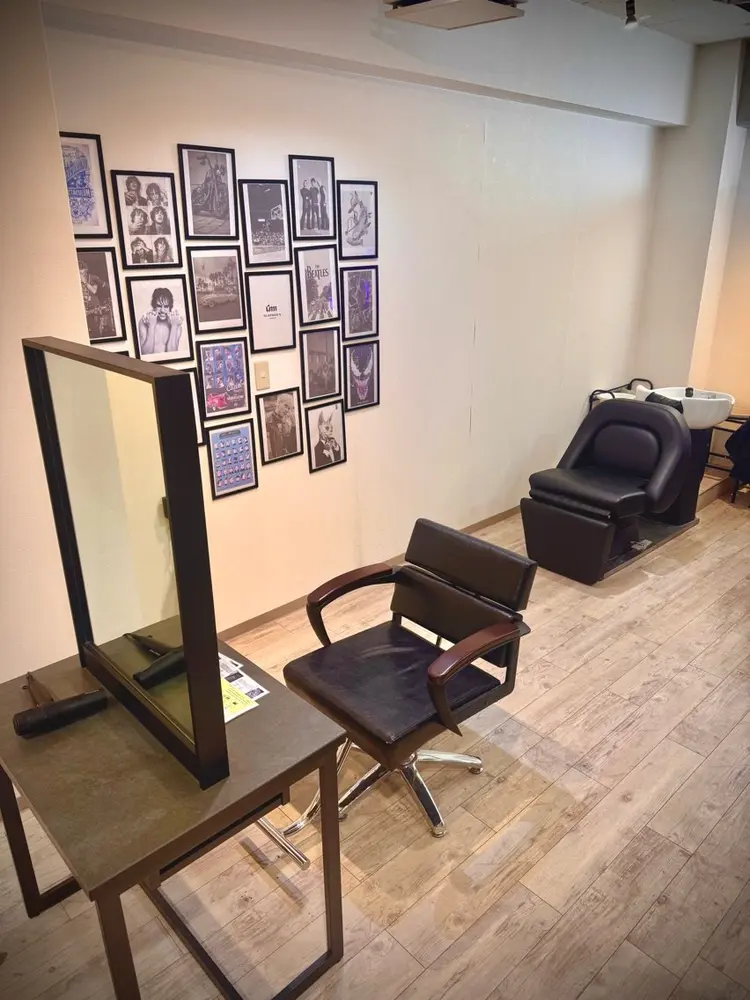 GLADMAN'S CUT CLUB 立川の内観・外観1