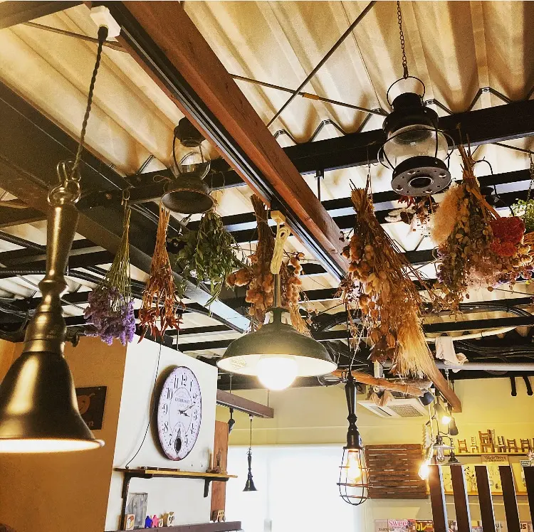 ant'tenの内観・外観1