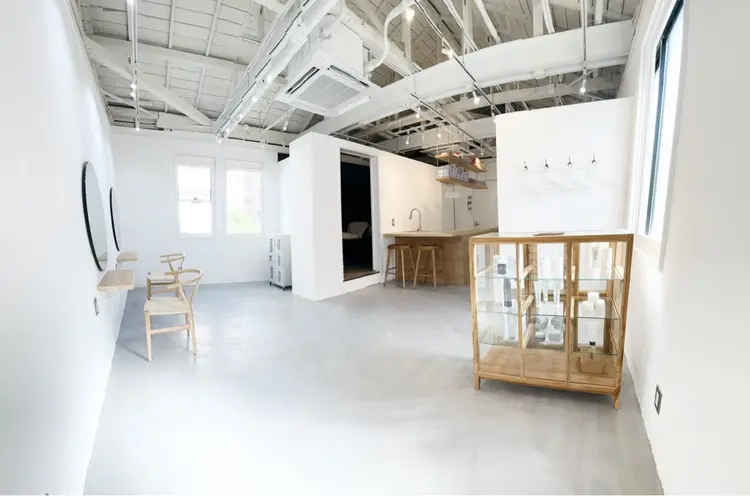 ayeの内観・外観1