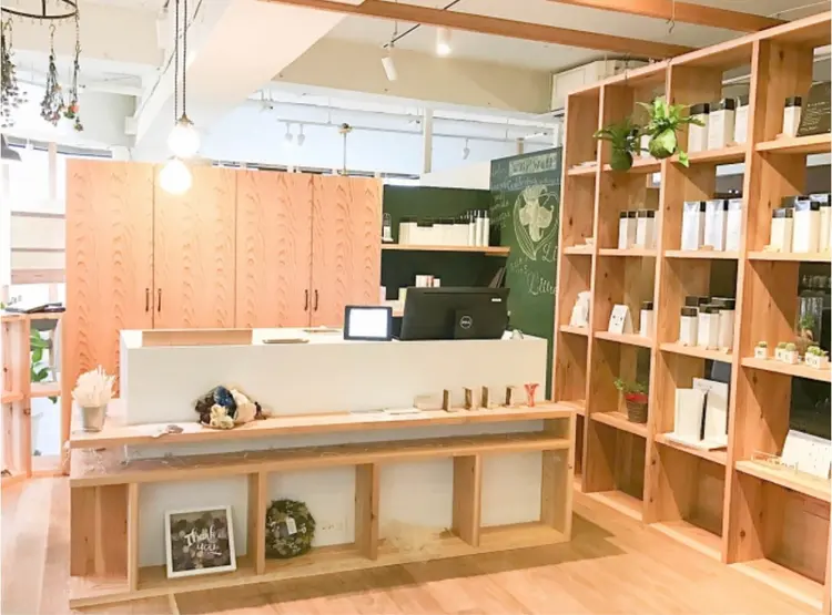 Liliy JR茨木本店の内観・外観1