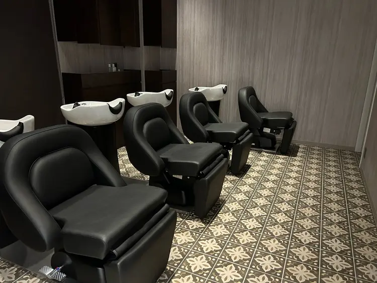 SALOWIN  栄3丁目店の内観・外観3