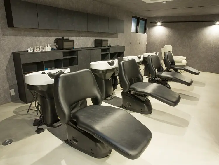 Men´s BUCKの内観・外観3