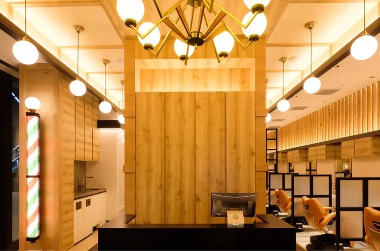 銀座マツナガ京橋エドグラン店の内観・外観1