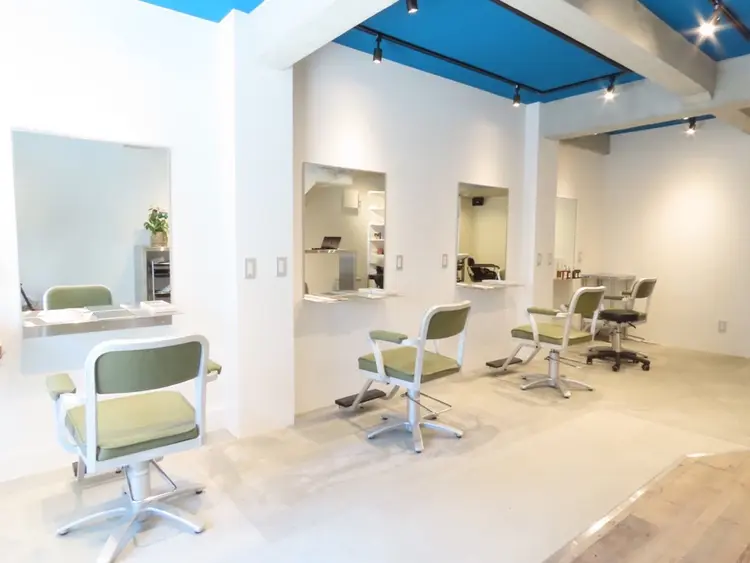 tenderの内観・外観2