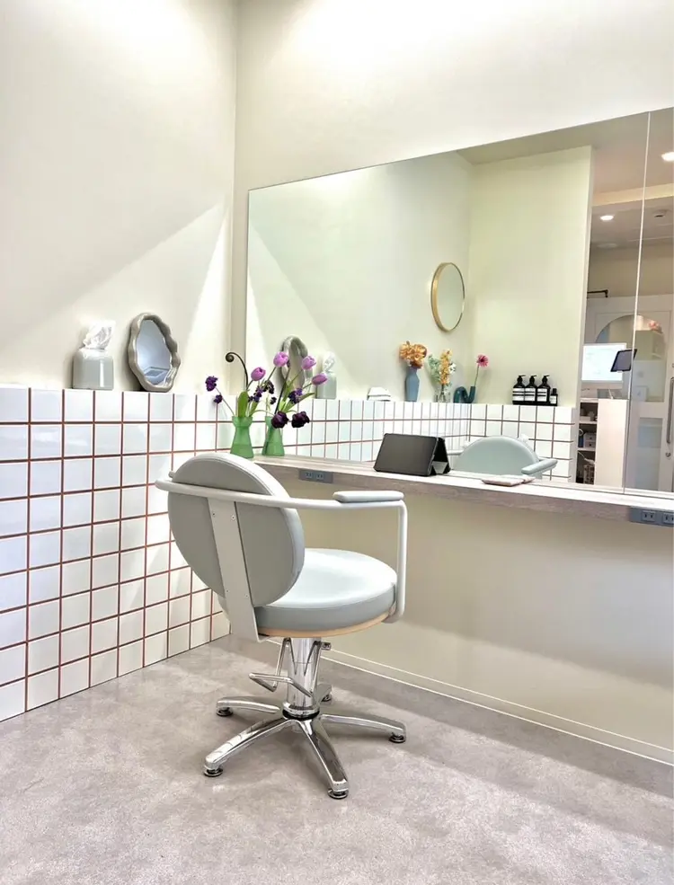 ショート・ボブ特化型美容室 Number 博多の内観・外観3