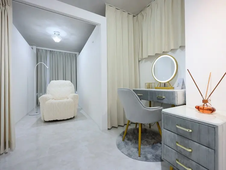 Dealoディアロ 本町店の内観・外観1