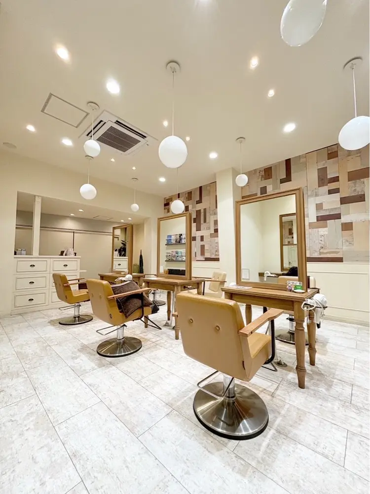 CREAの内観・外観2