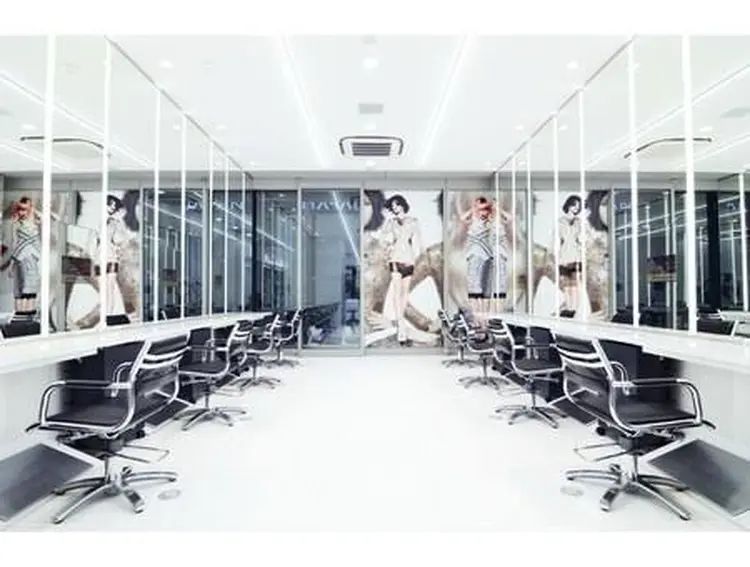 TONI&GUY JAPAN HARAJUKUの内観・外観1