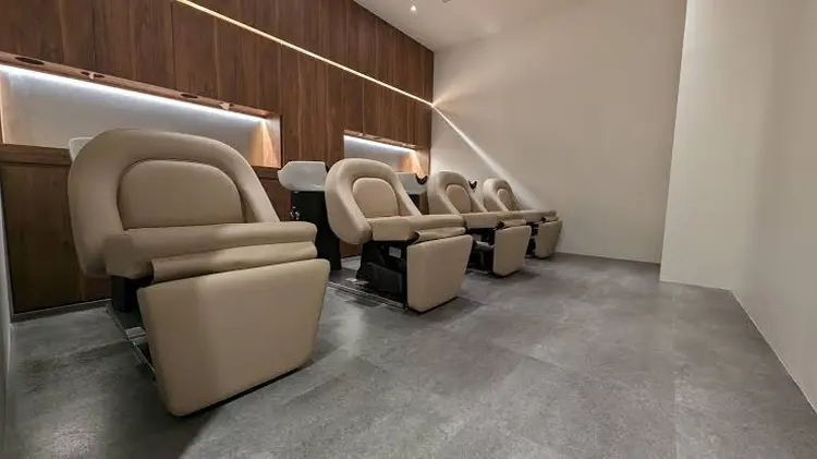 SALOWIN京都河原町店の内観・外観2