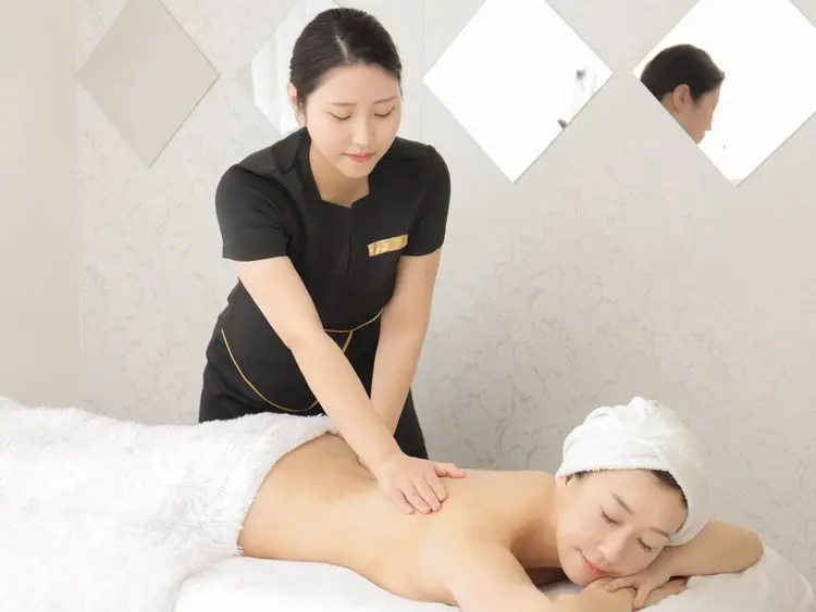 Liam心斎橋店 韓国式肌質改善/小顔の内観・外観1