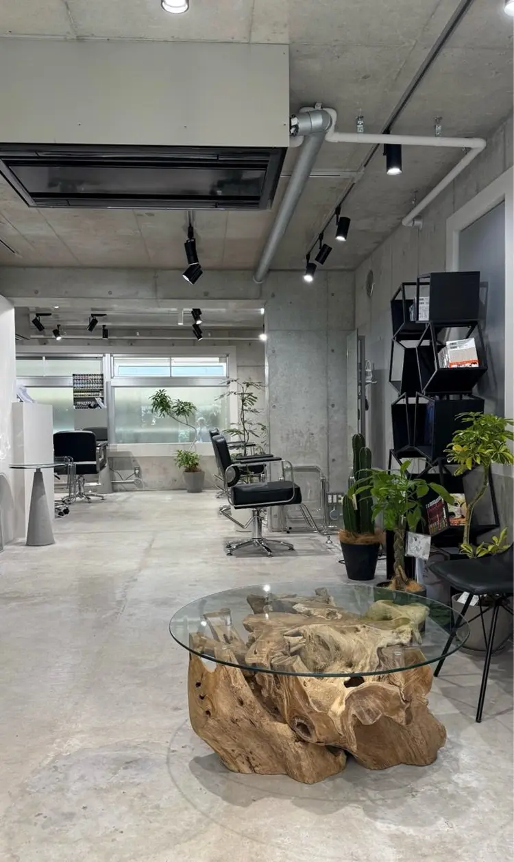 Iiの内観・外観1