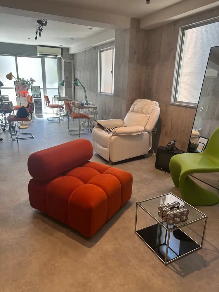 JELLOの内観・外観2