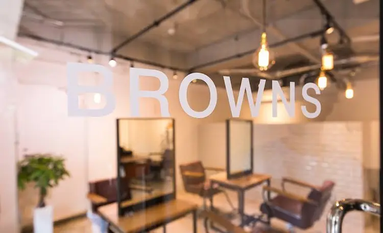 BROWNSの内観・外観1