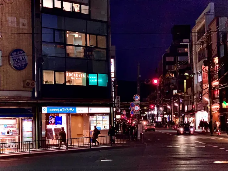 ROCAReTA  FOR HAIR 河原町三条店の内観・外観1