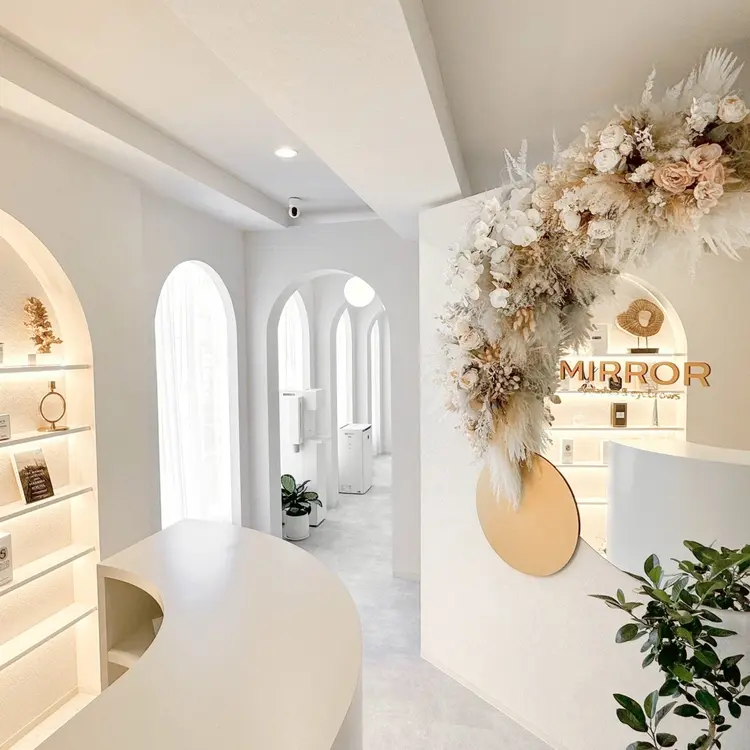 MIRRORの内観・外観1