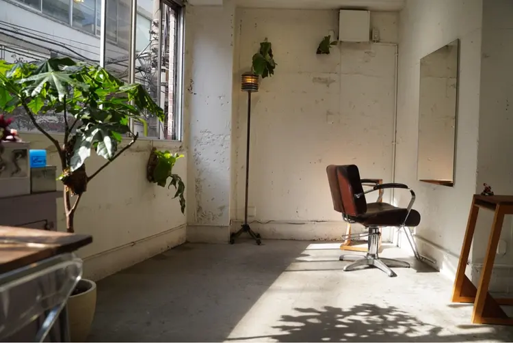 UNUの内観・外観1