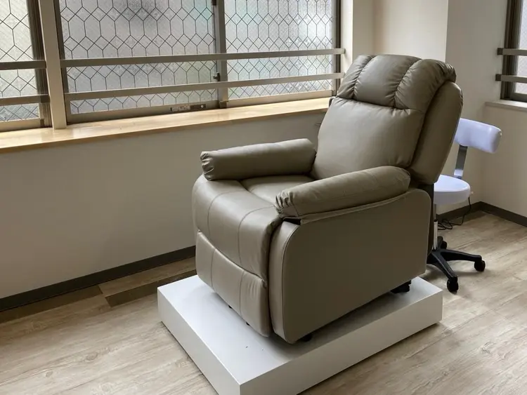 eye&nail Resta calm店の内観・外観1