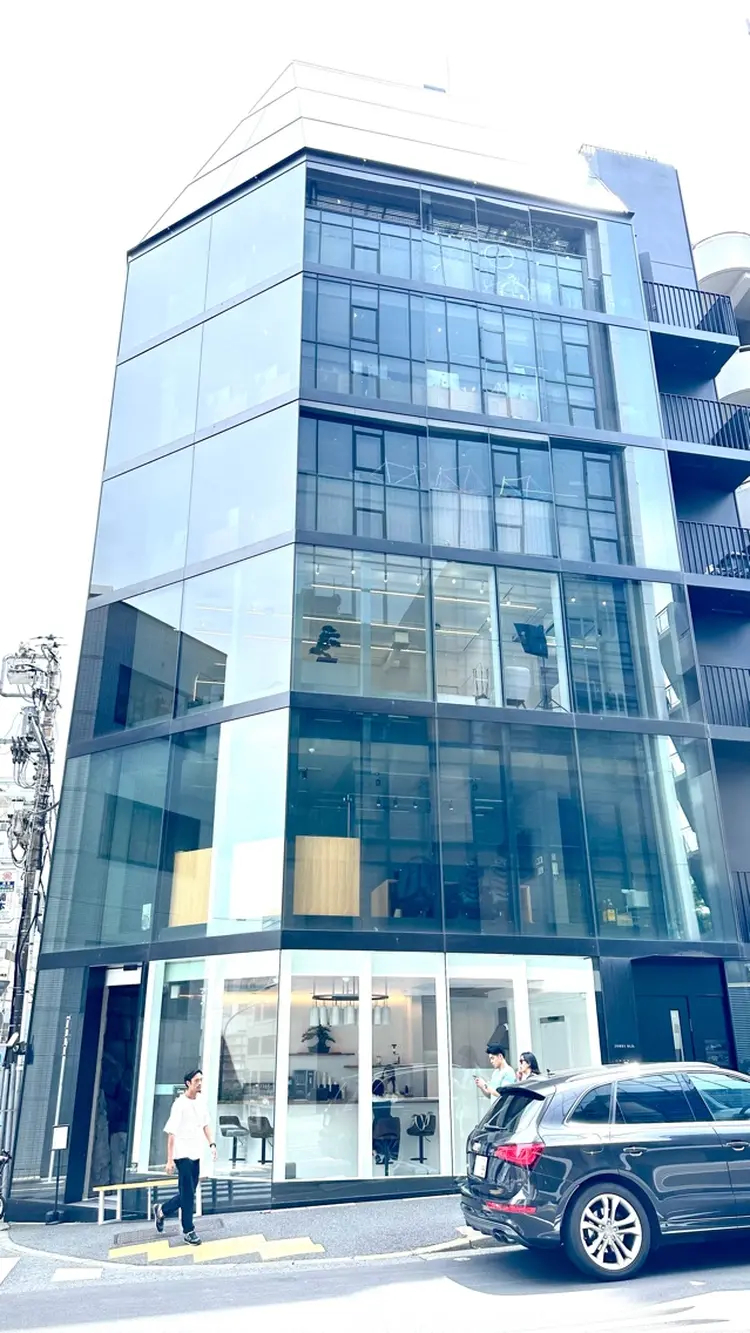 WHITELY     Shibuyaの内観・外観3