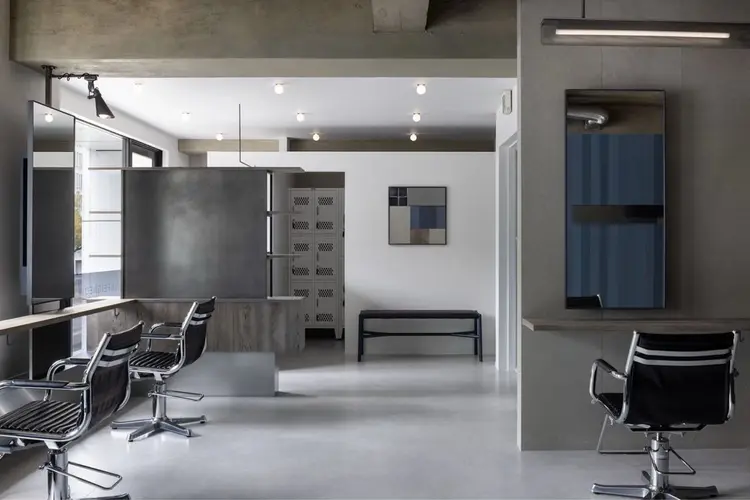 UNFEIGNED02の内観・外観1