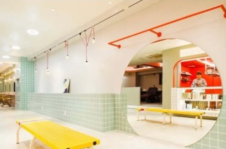 ROSTARの内観・外観1