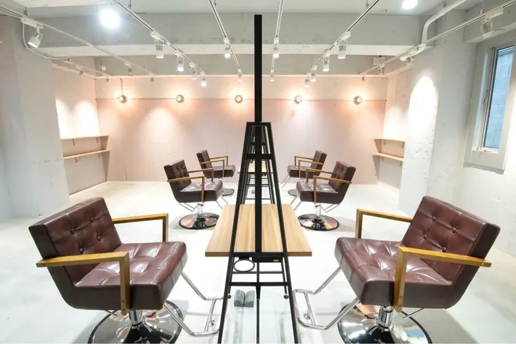 lamie by melt 吉祥寺 【ラミエ バイ メルト】の内観・外観2