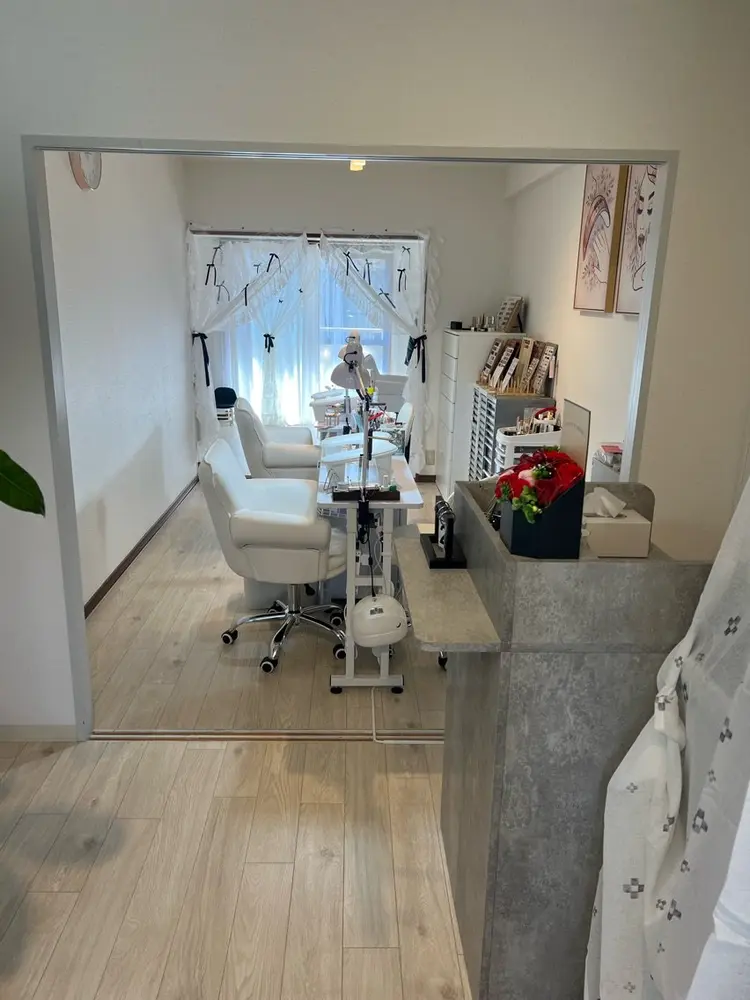 ユミネイルサロンの内観・外観2