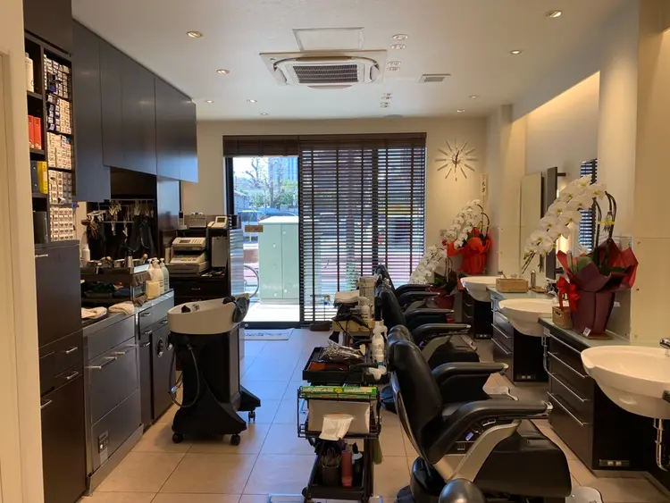 ヘアモードセガワの内観・外観1