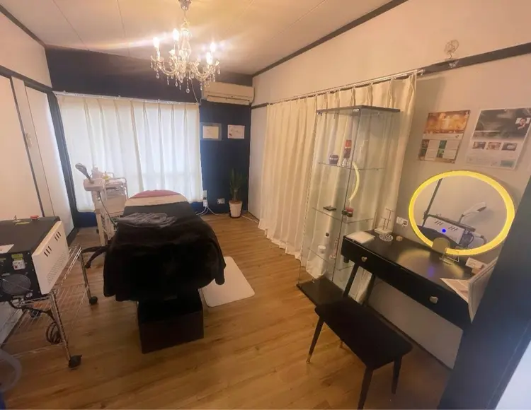 半田市エステサロン　シェソワの内観・外観2