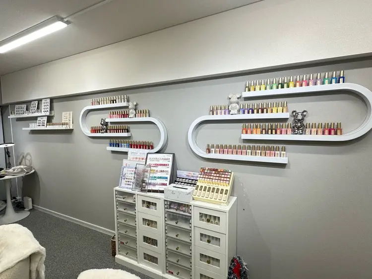 Ami Nailの内観・外観2