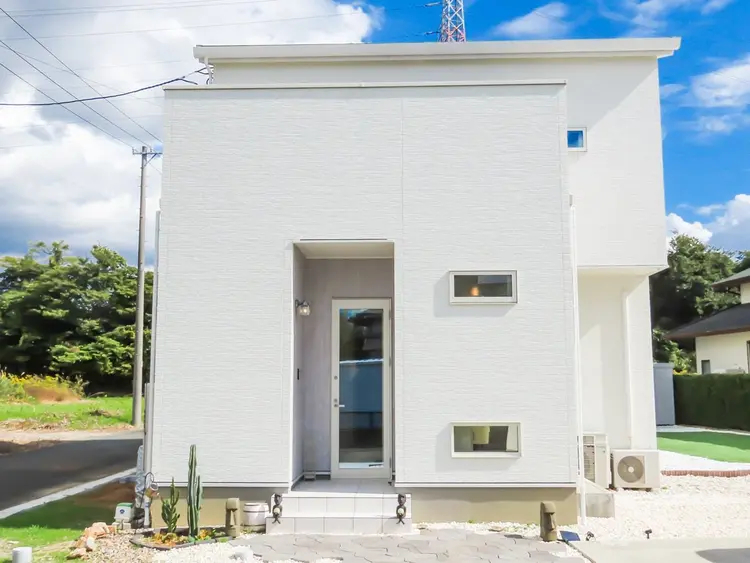 enzima MOAIの内観・外観1