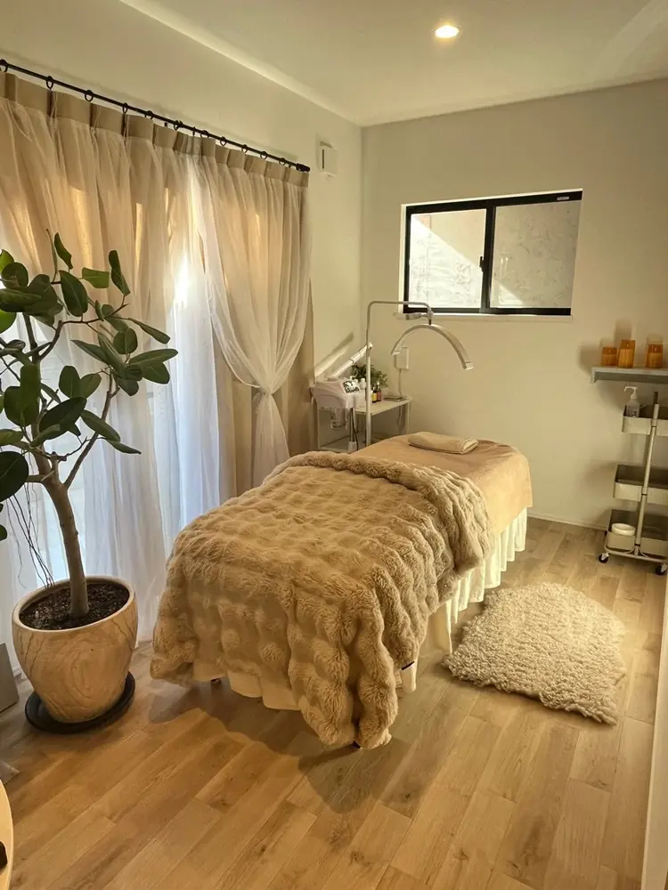 SILOE【ハーブピーリング/REVI/ニキビ/シミ/シワ/毛穴ケア】の内観・外観3