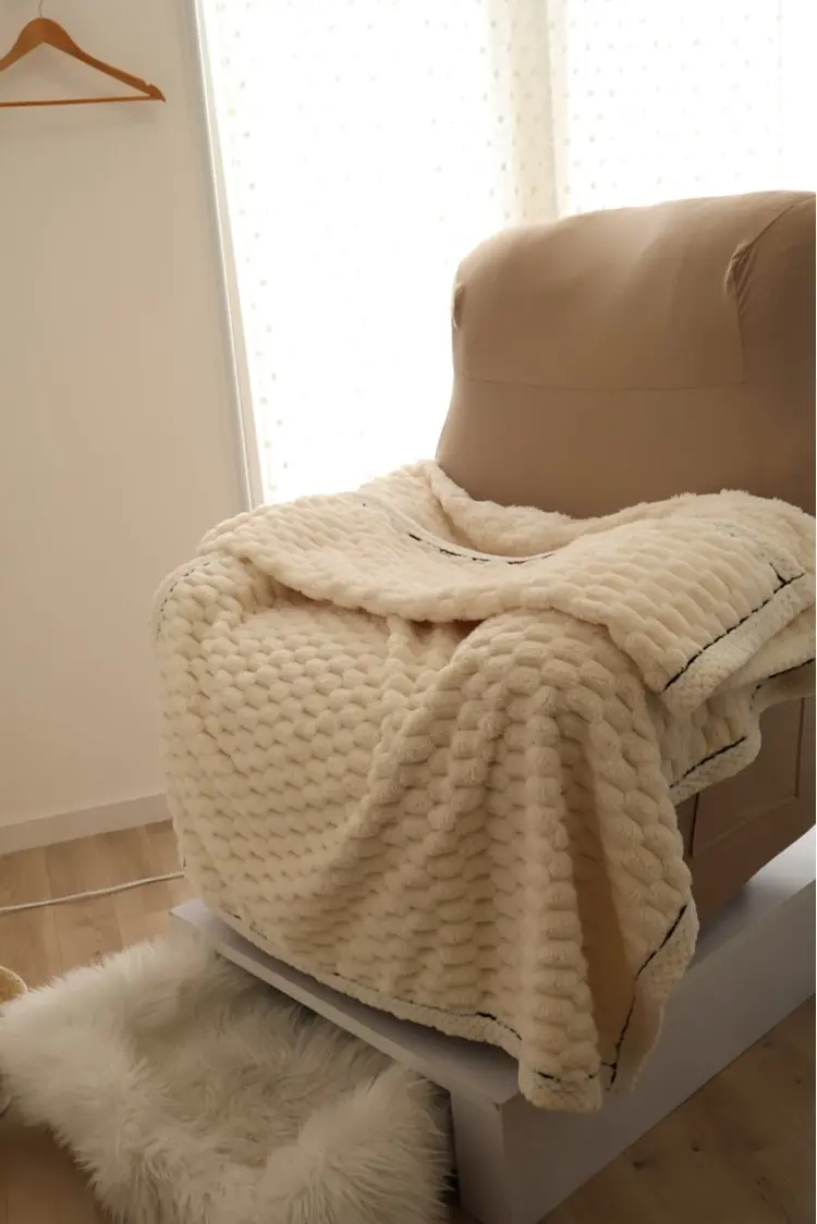 eyelashsalon KOH.の内観・外観2