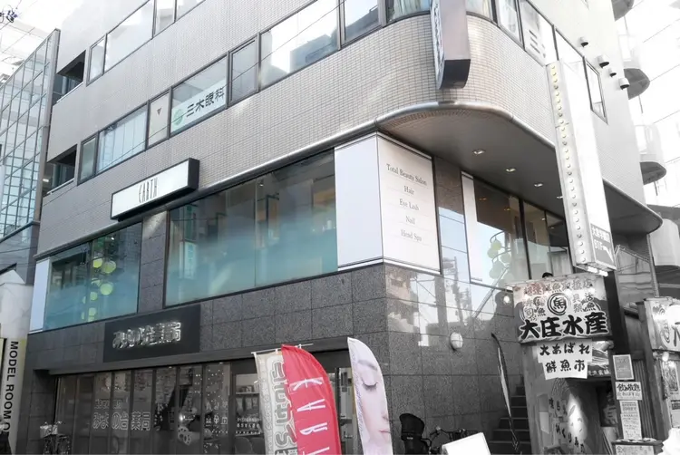 HAIR＆MAKE　EARTH　大泉学園店の内観・外観1