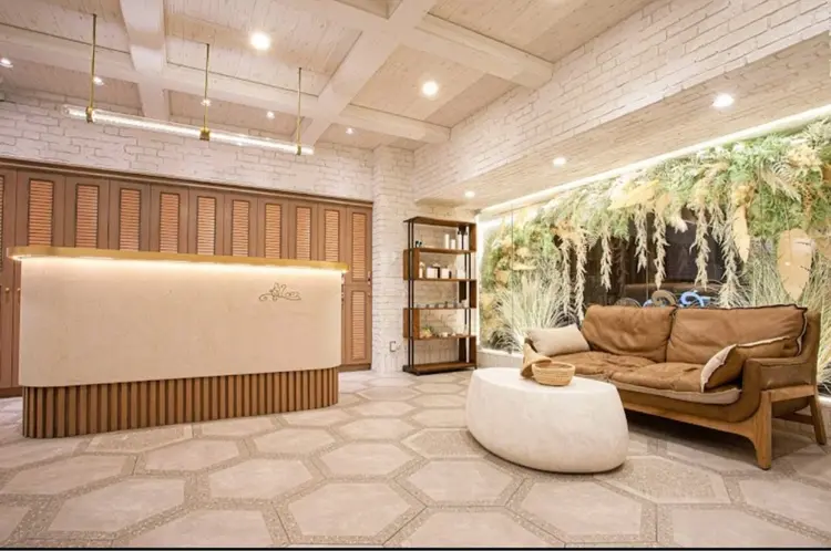 Cloeの内観・外観1