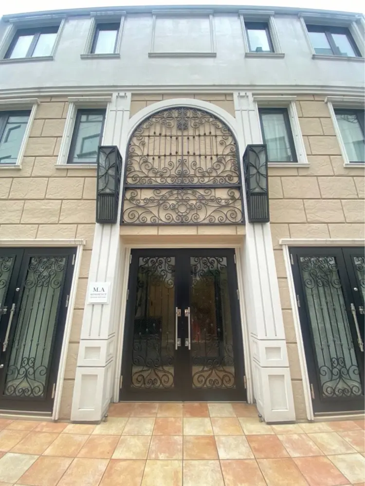 KOGAO LOUNGE.表参道店の内観・外観1