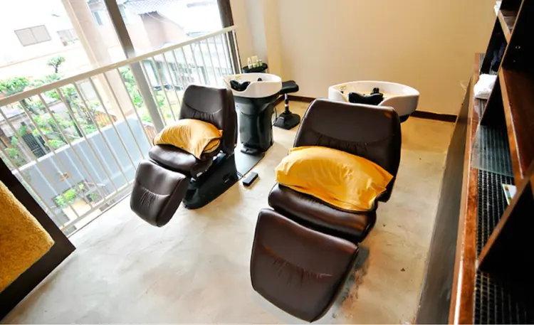 TMJの内観・外観2