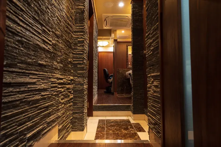 ヒロ銀座池袋東口店の内観・外観1