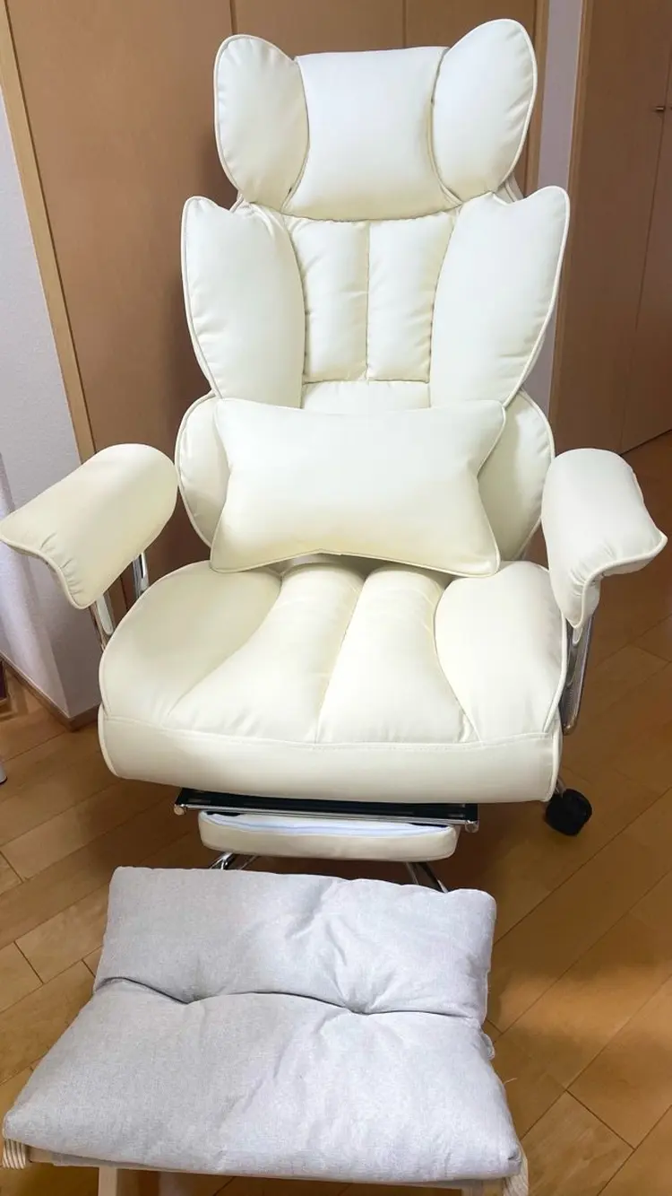 SAKU NAILの内観・外観2