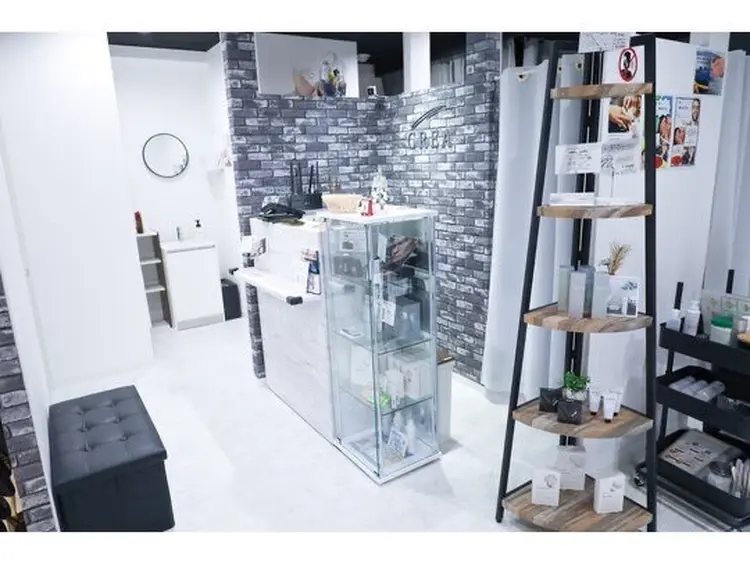 メンズ眉毛専門サロン CREA 大阪堺筋本町店の内観・外観3