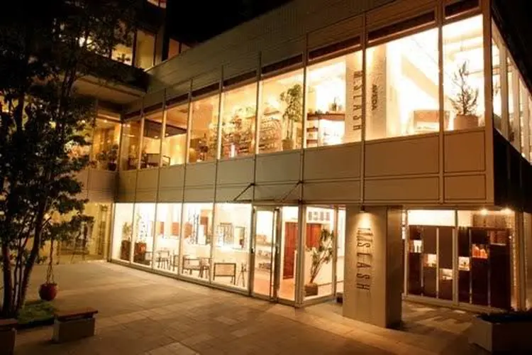 M.SLASH センター北店の内観・外観2