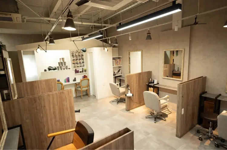 hair&make shalomの内観・外観2