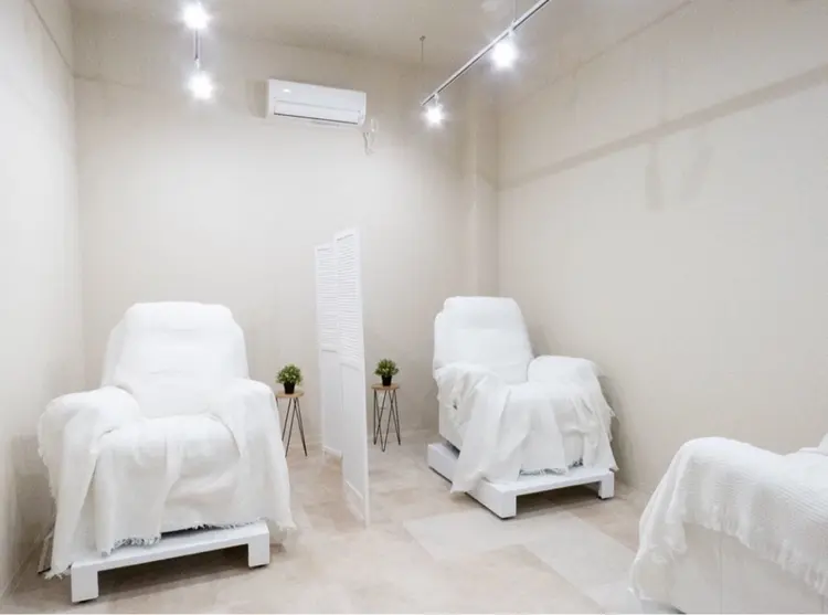 mm 奈良店 韓国style & eyelashsalon & 髪質改善UPTOGLOSS認定サロンの内観・外観2