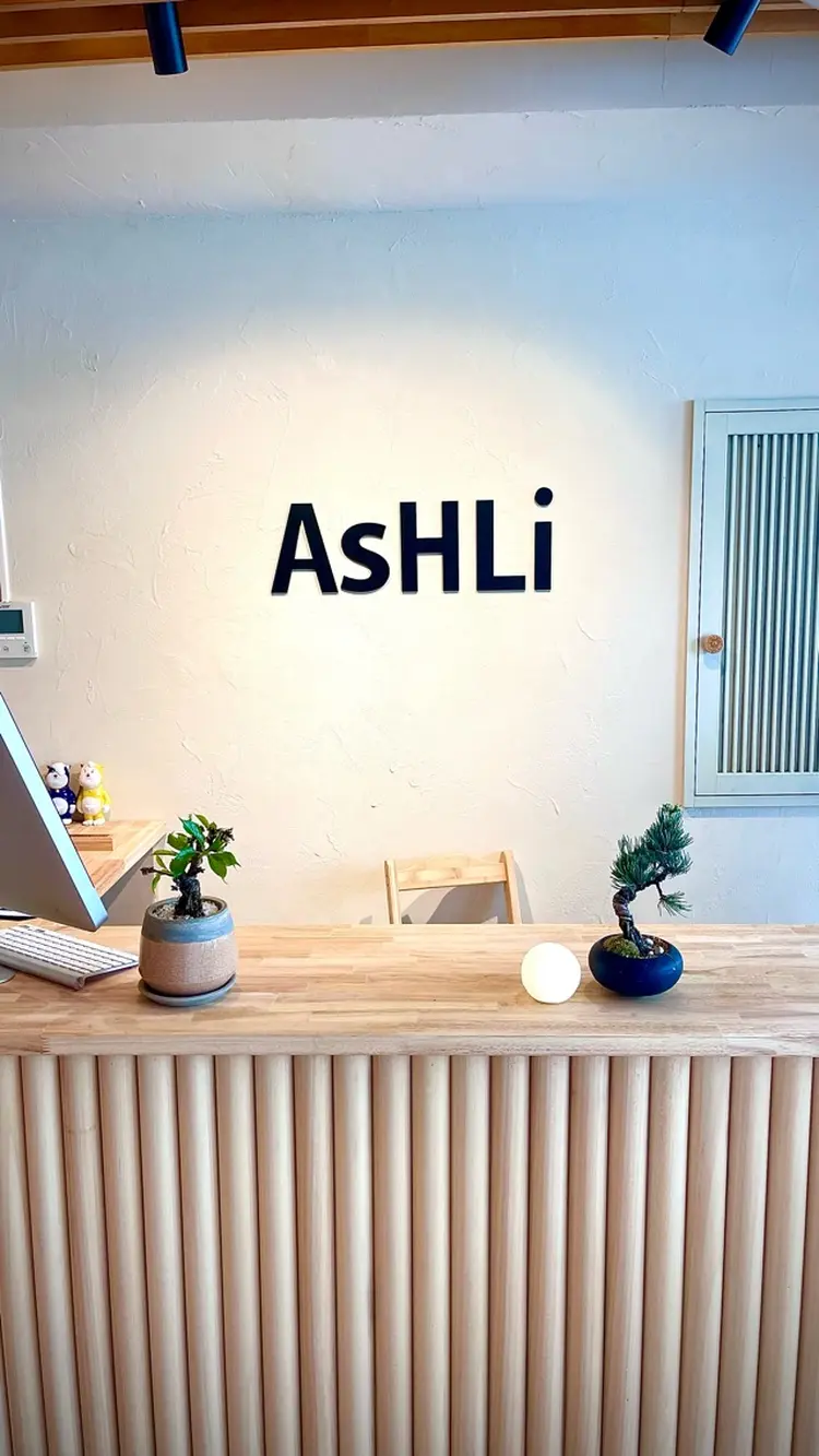 AsHLi表参道の内観・外観1