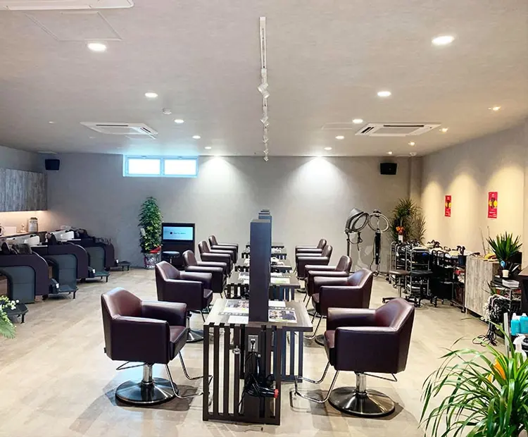 フラクタルデザイン諫早店の内観・外観2